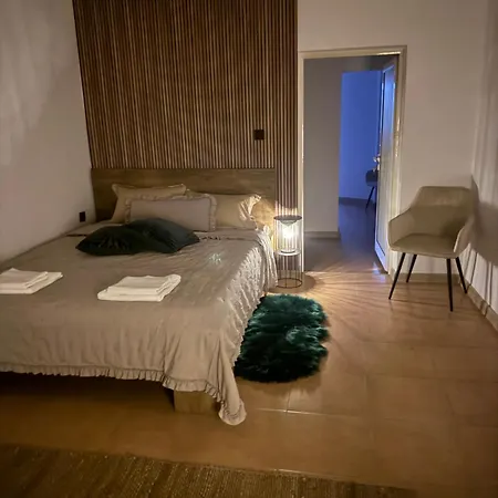 River Garden House * 维丁