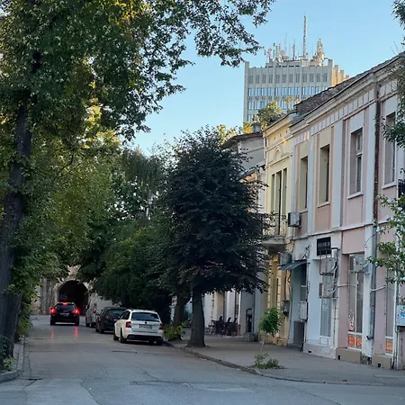 River Garden House 公寓