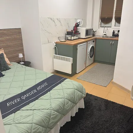 River Garden House 维丁